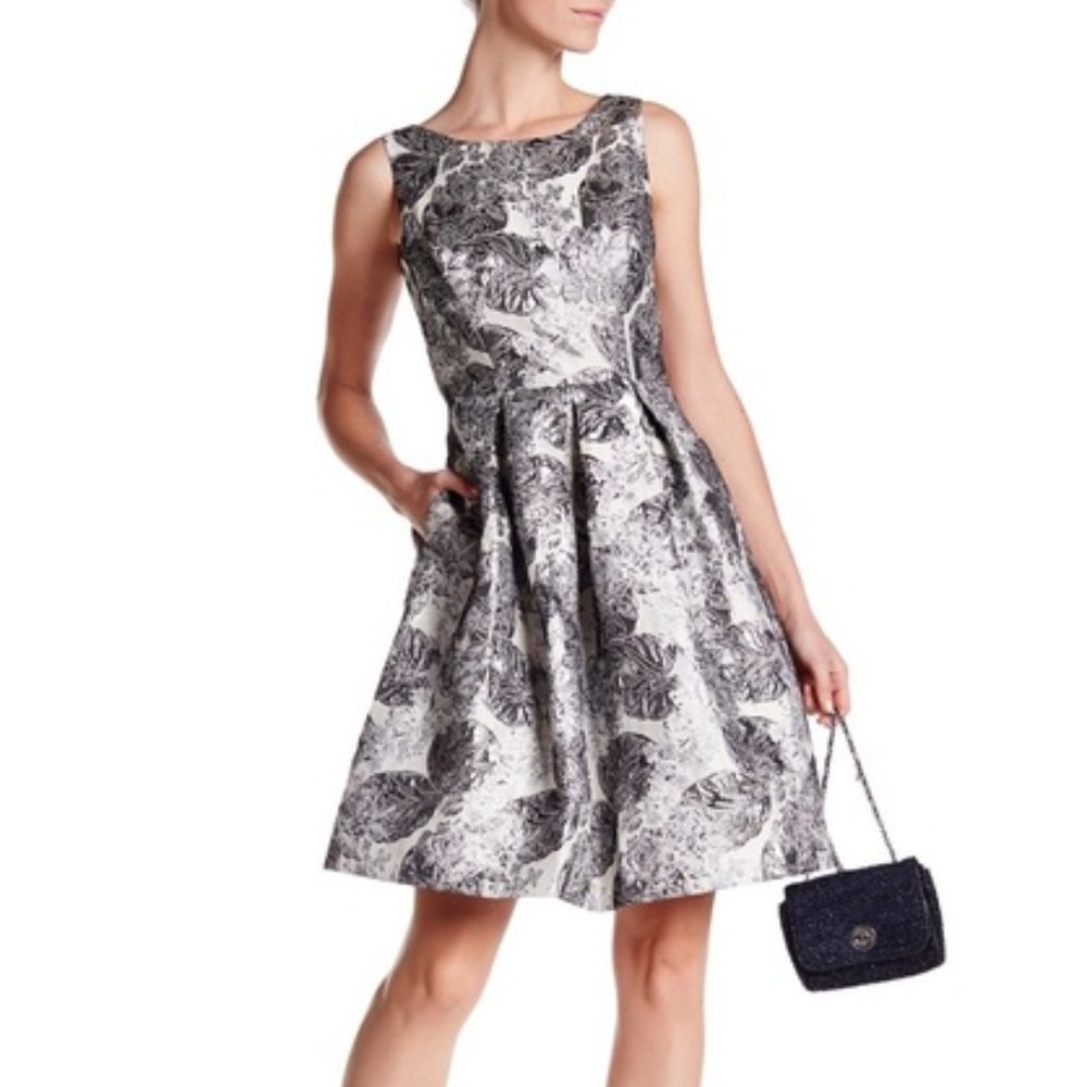 Brand New w/tags Nicole Miller NY Jacquard Dress